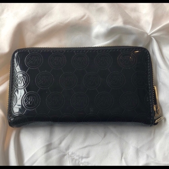 Michael Kors Wallet - Picture 4 of 4